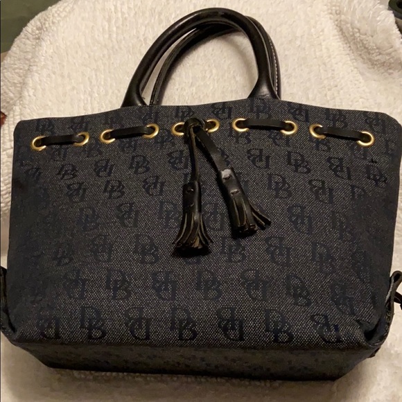 Dooney & Bourke tulip tassel tote black signature - Picture 5 of 10